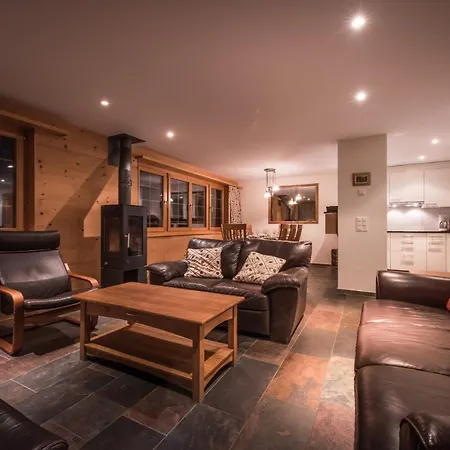 South Apartment *